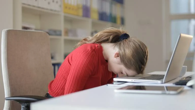 7 adviezen om de impact van slaapproblemen op verzuim te beperken